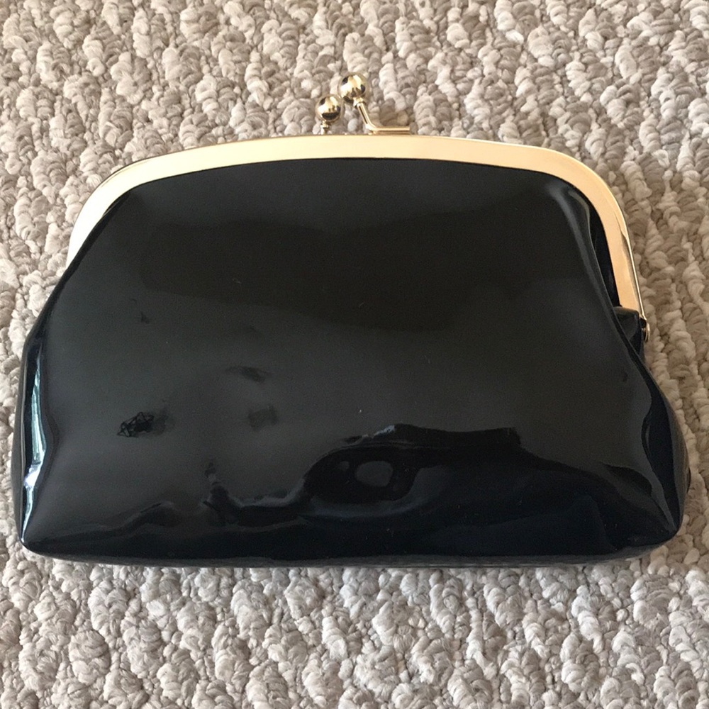 New Clutch/wristlet